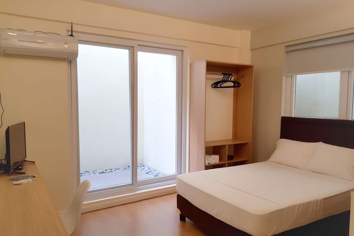 Comfort Double Room | Peralatan tempat tidur premium, meja, kalis bunyi, Wi-fi percuma