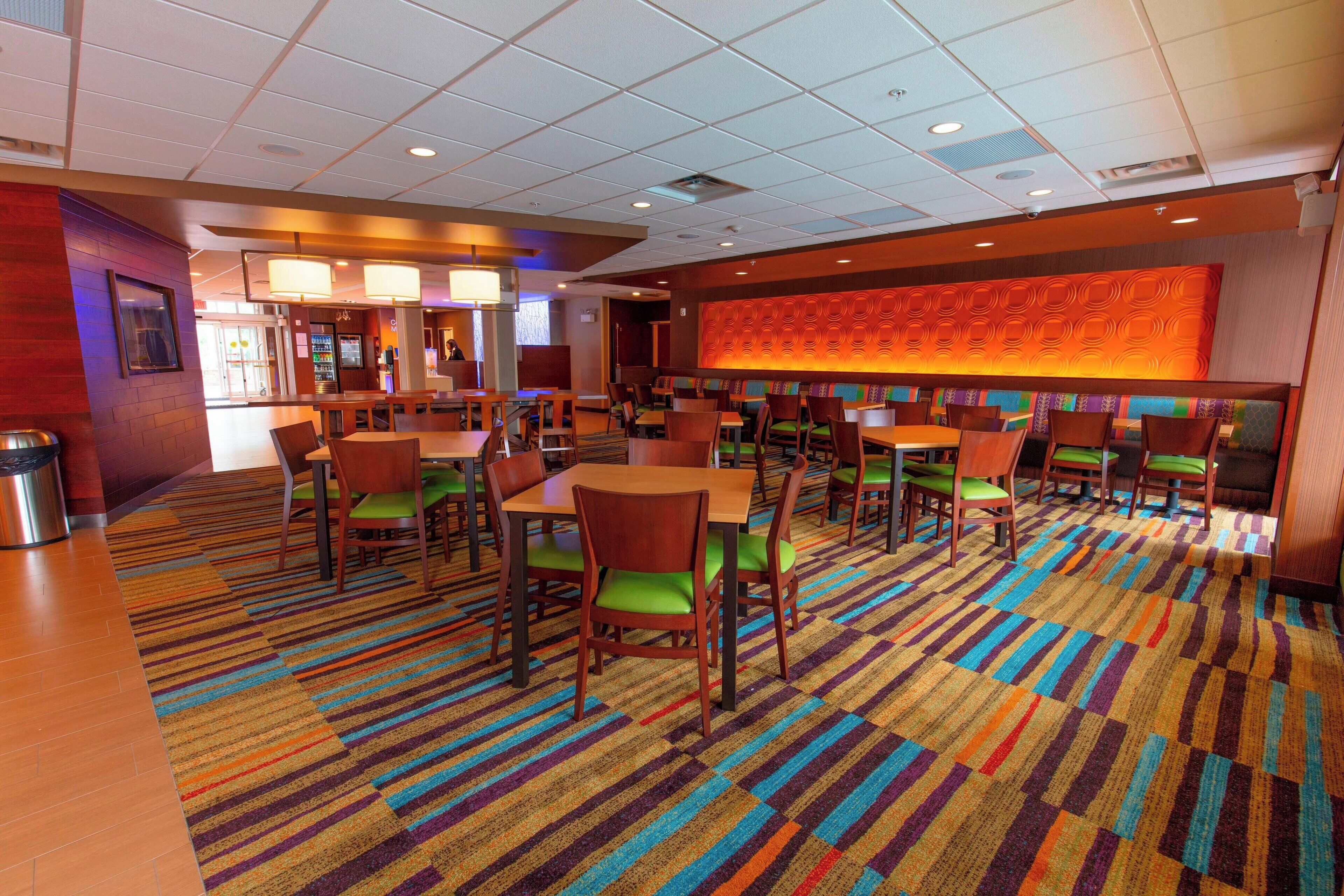 daily buffet breakfast for a fee