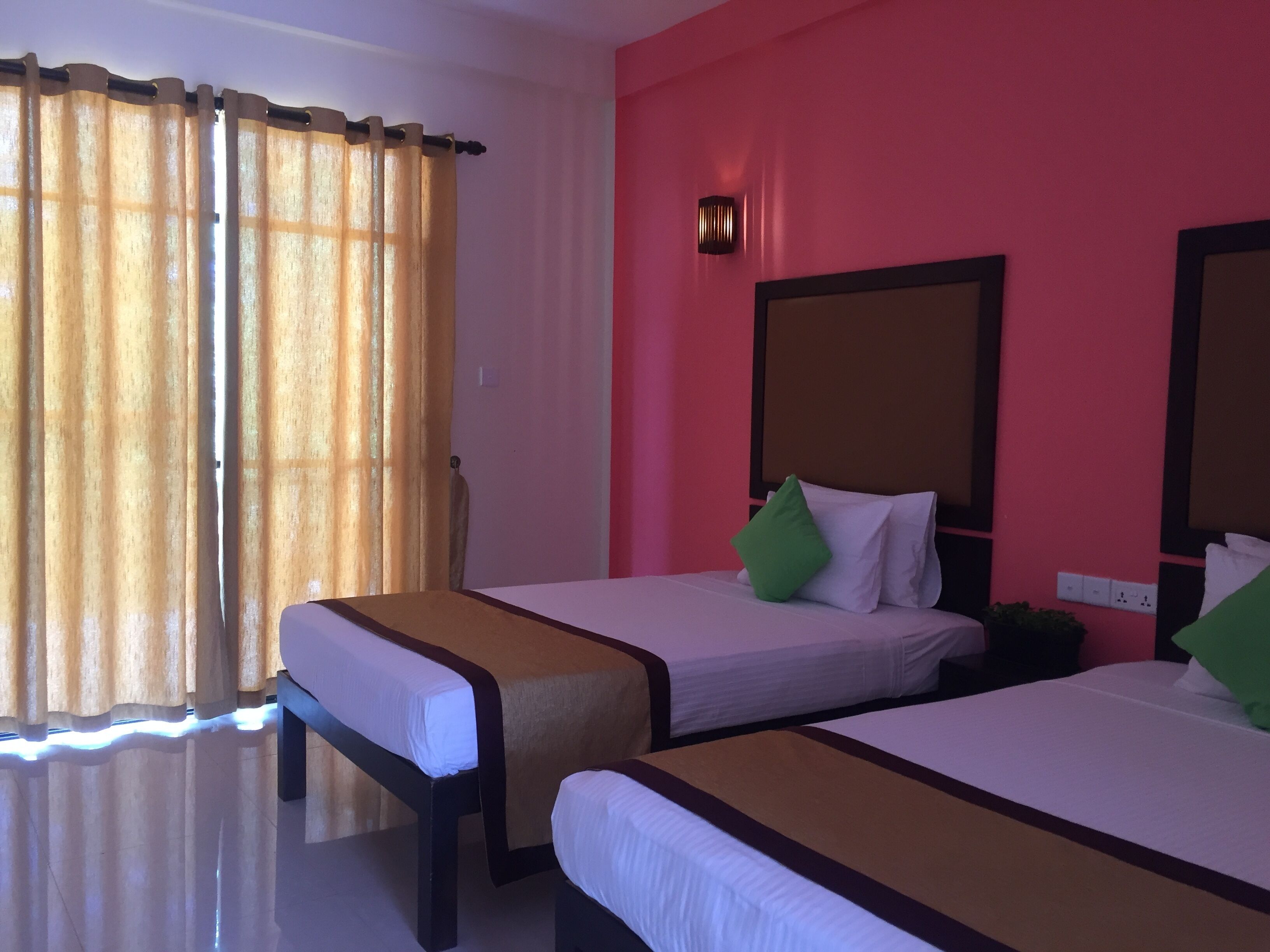 1 bedroom, hypo-allergenic bedding, down duvets, memory-foam beds