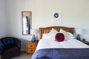 Studio, Mountain View - Tasman Hill Lodge - Adult Only (Upper Moutere)
