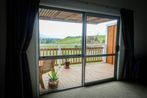 Studio, Mountain View | Pemandangan dari bilik