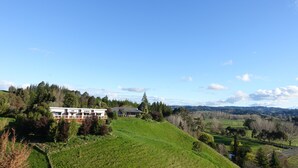 Unclassified image, 2 of 22, button - Tasman Hill Lodge - Adult Only (Upper Moutere)