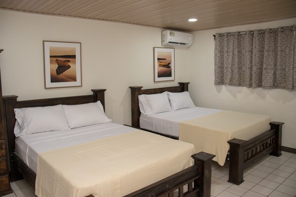 スタンダード ルーム 1 �階 | 1 室のベッドルーム、デスク、WiFi (無料)