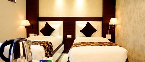 Kamar Standar | Minibar, brankas, meja kerja, dan kedap suara