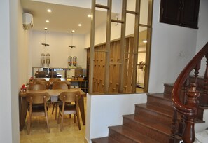 Standard Double or Twin Room | Free minibar items, in-room safe, desk, soundproofing - Hanoi Passion Suite Hotel (Hanoi)