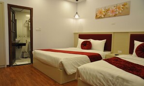 1 bedroom, free minibar items, in-room safe, desk