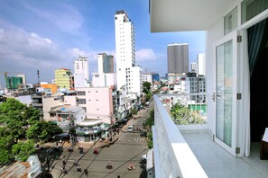 Hypoallergeen beddengoed, een minibar, individueel gedecoreerd