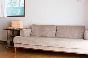 經濟四人房 | 免費 Wi-Fi、床單