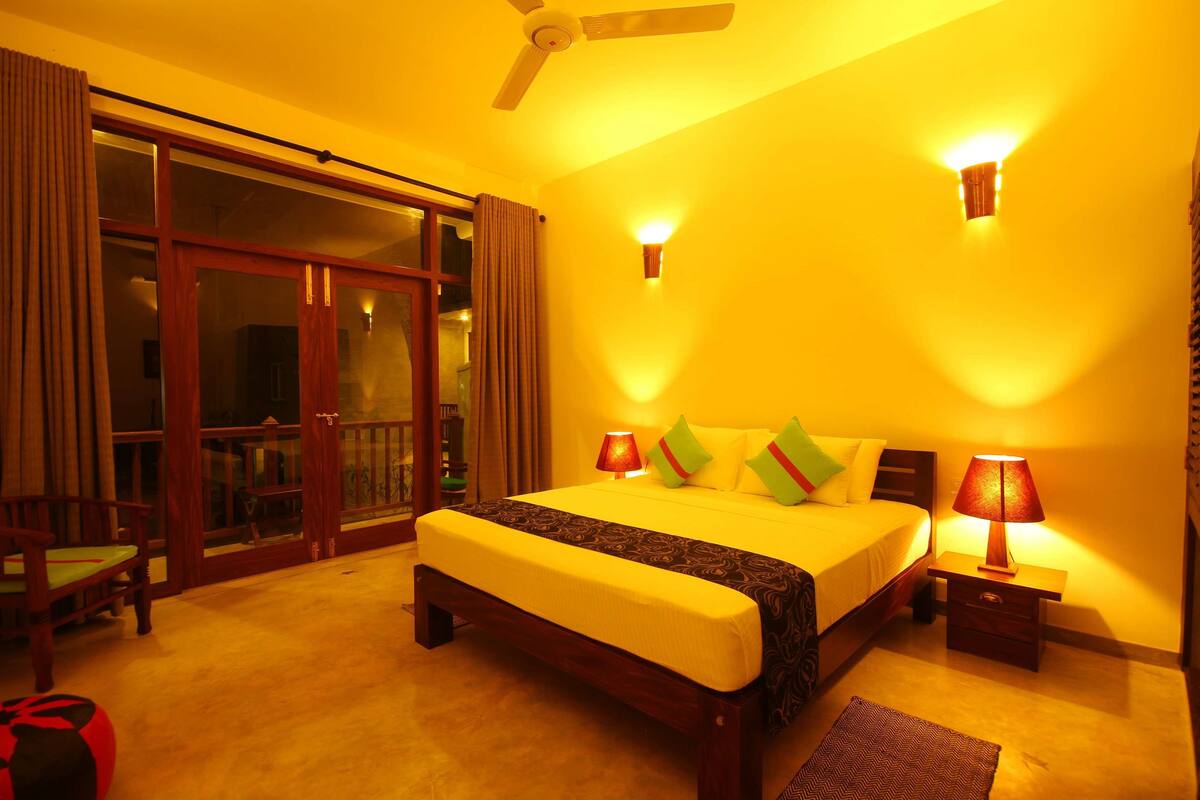Deluxe Suite, 1 Bedroom, Balcony, Ocean View | Premium bedding, minibar, desk, cribs (surcharge)