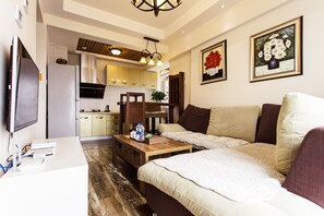 Executive Suite | Living room | LCD TV - Chengdu Tu Le Apartment (Chengdu)