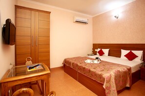 Deluxe Double Room, 1 Double Bed - Indira International Inn (New Delhi)