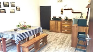 公寓 | 房內用餐