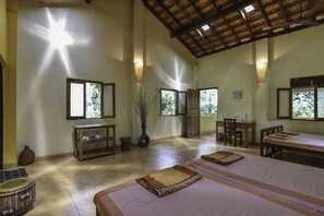 Cottage Grand, letti multipli, terrazzo, vista giardino | Lenzuola