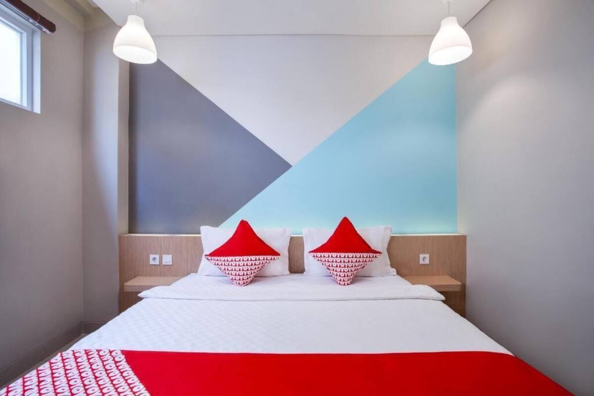 Escrivaninha, Wi-Fi de cortesia, roupa de cama