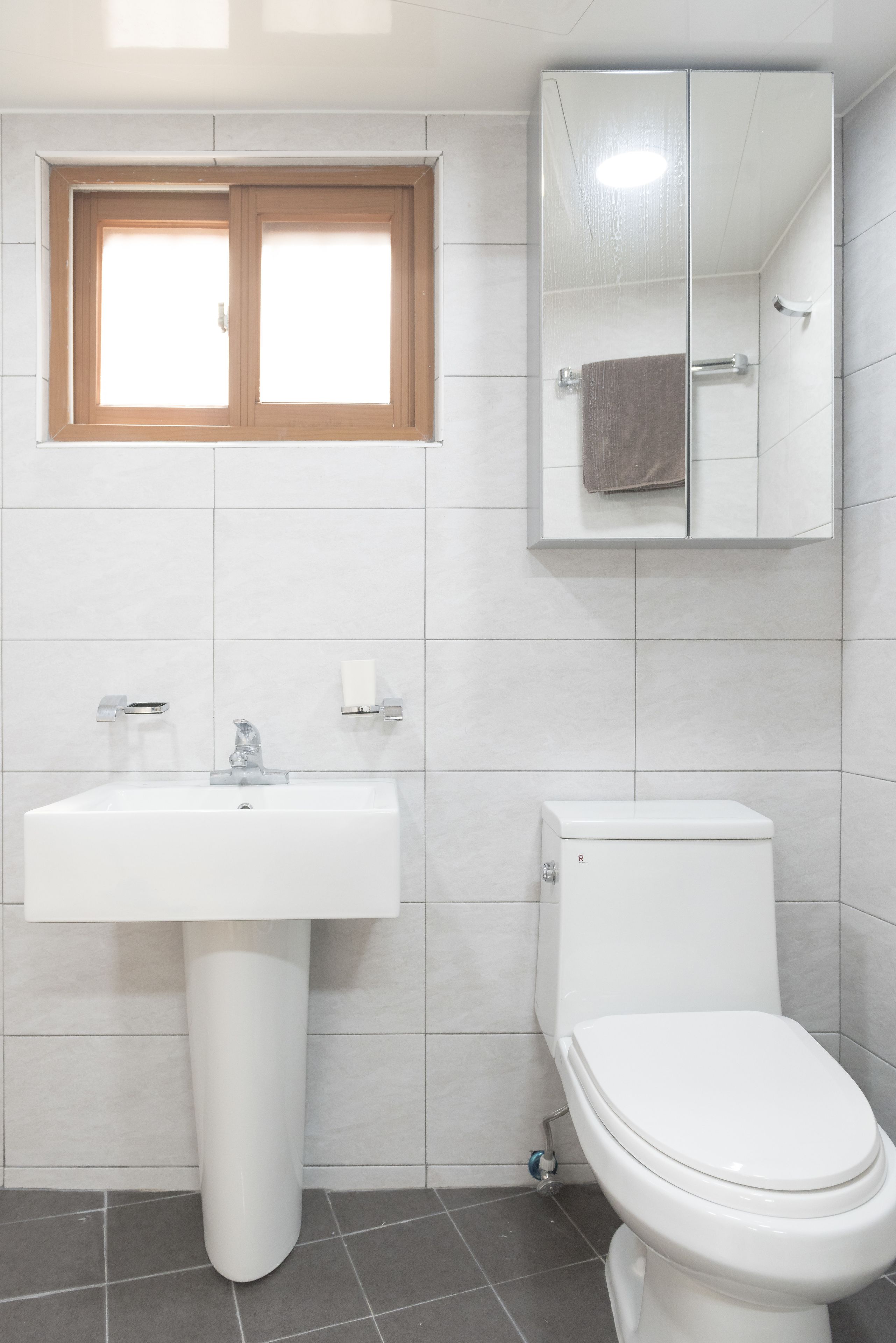 公寓 | 浴室 | 淋浴設備、免費盥洗用品、吹風機、拖鞋