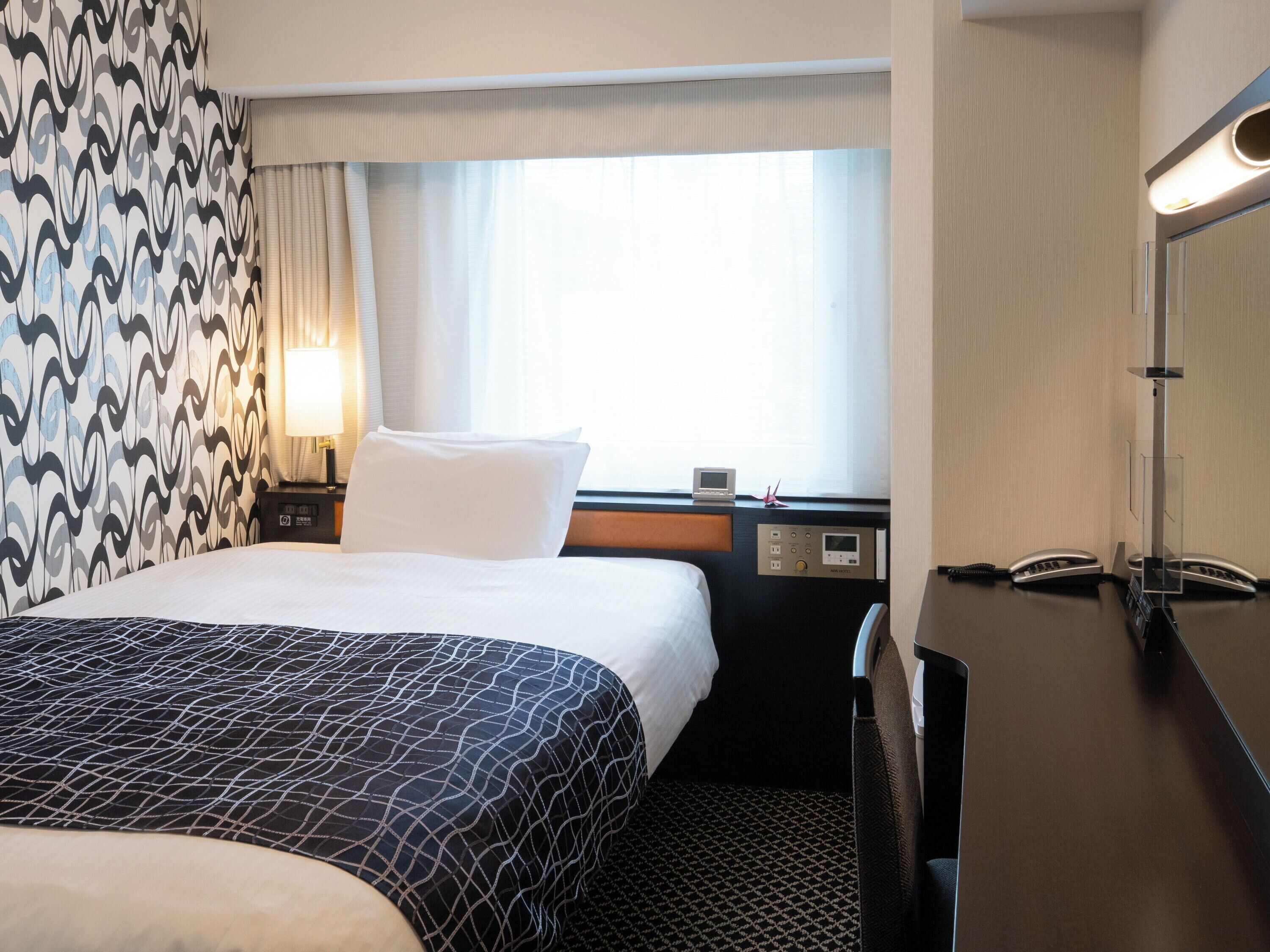 Escrivaninha, Wi-Fi de cortesia, roupa de cama