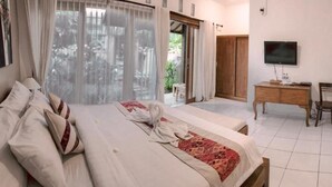 Deluxe Villa | In-room safe, desk, WiFi (free), bed sheets - Uma Sari Ubud  (Ubud)
