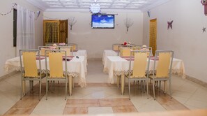 Free daily continental breakfast - Lovista Hotel (Accra)