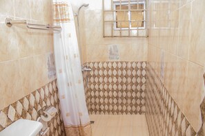 Bruser, designertoiletartikler, håndklæder