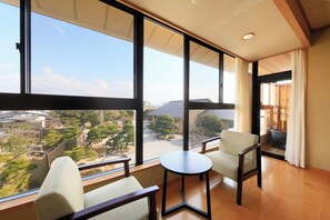 デラックス ルーム 専用バスルーム マウンテンビュー | 部屋からの景観