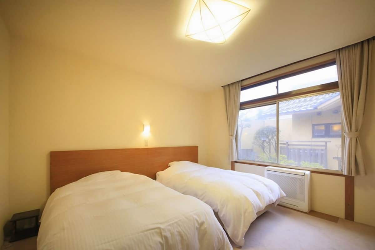 1 bedroom, in-room safe, individually decorated, individually furnished