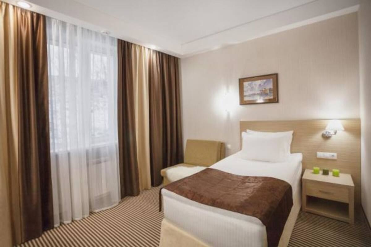 Superior Single Room | Premium bedding, minibar, in-room safe, desk