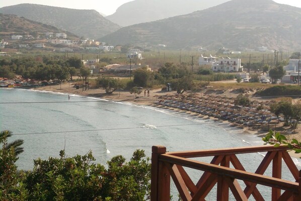 View from property - Manousos' Rooms (Syros)