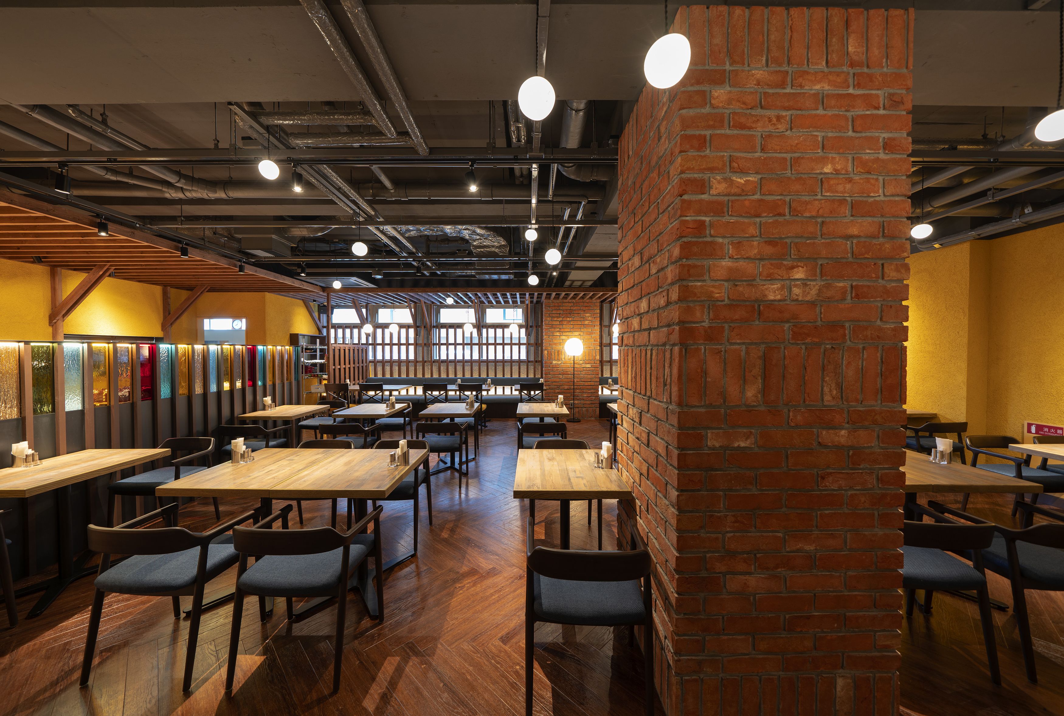 daily buffet breakfast (jpy 3000 per person)