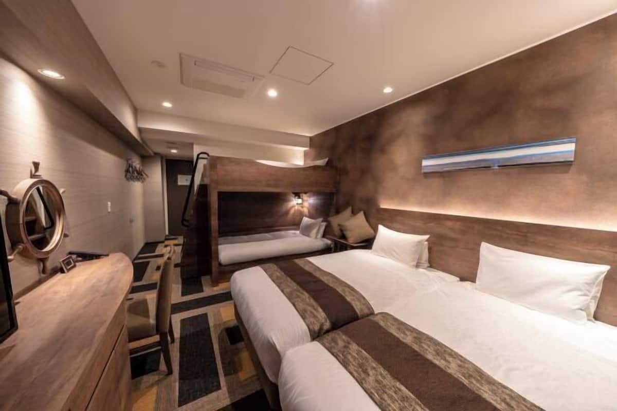 Coffres-forts dans les chambres, bureau, rideaux occultants