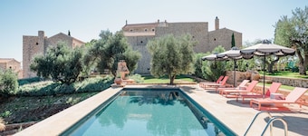 Alistos Hotel