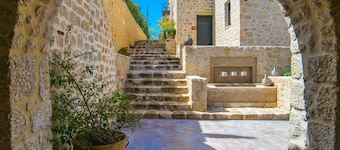 阿利斯托斯酒店