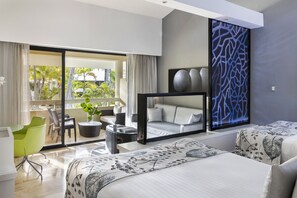 1 kamar tidur, minibar gratis, brankas, dan meja kerja
