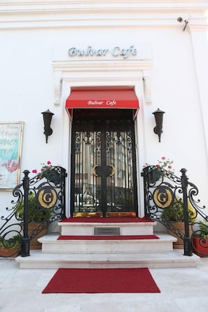 Fachada da propriedade