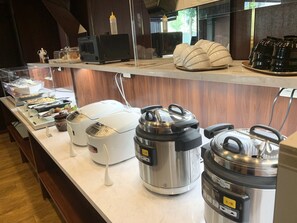Daily buffet breakfast for a fee