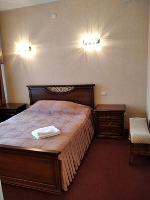 Leilighet | 1 soverom, sengetøy av topp kvalitet, skrivebord og strykejern/-brett