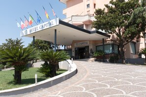 Exterior - Hotel Capital (Campagna)