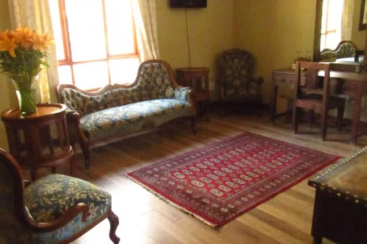 Kamar Double atau Twin Deluks, balkon | Minibar, meja kerja, setrika/meja setrika, dan Wi-Fi gratis