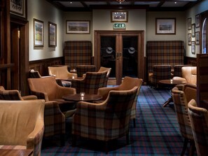 Déjeuner et dîner servis sur place