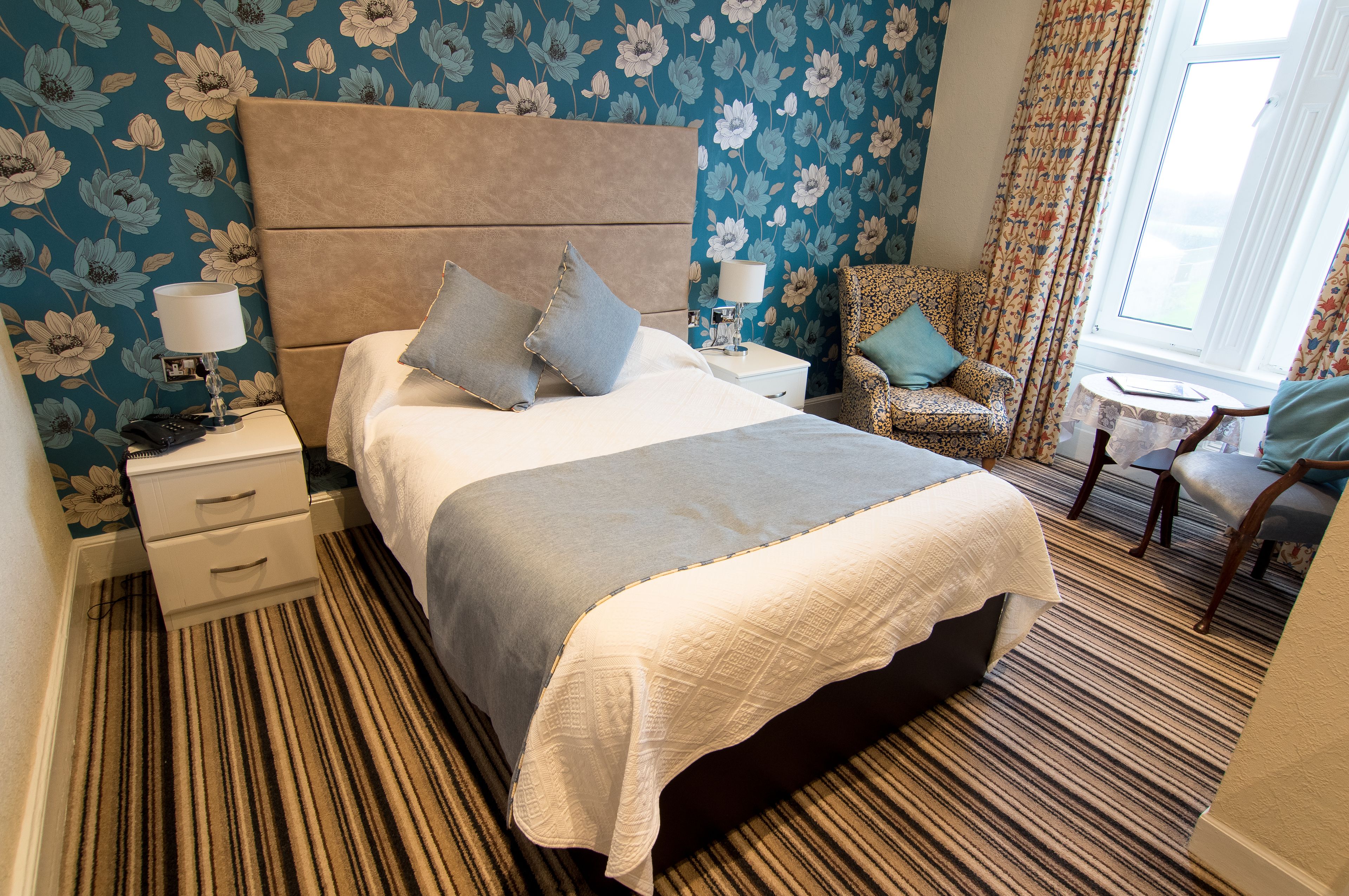 free wifi, bed sheets, wheelchair access