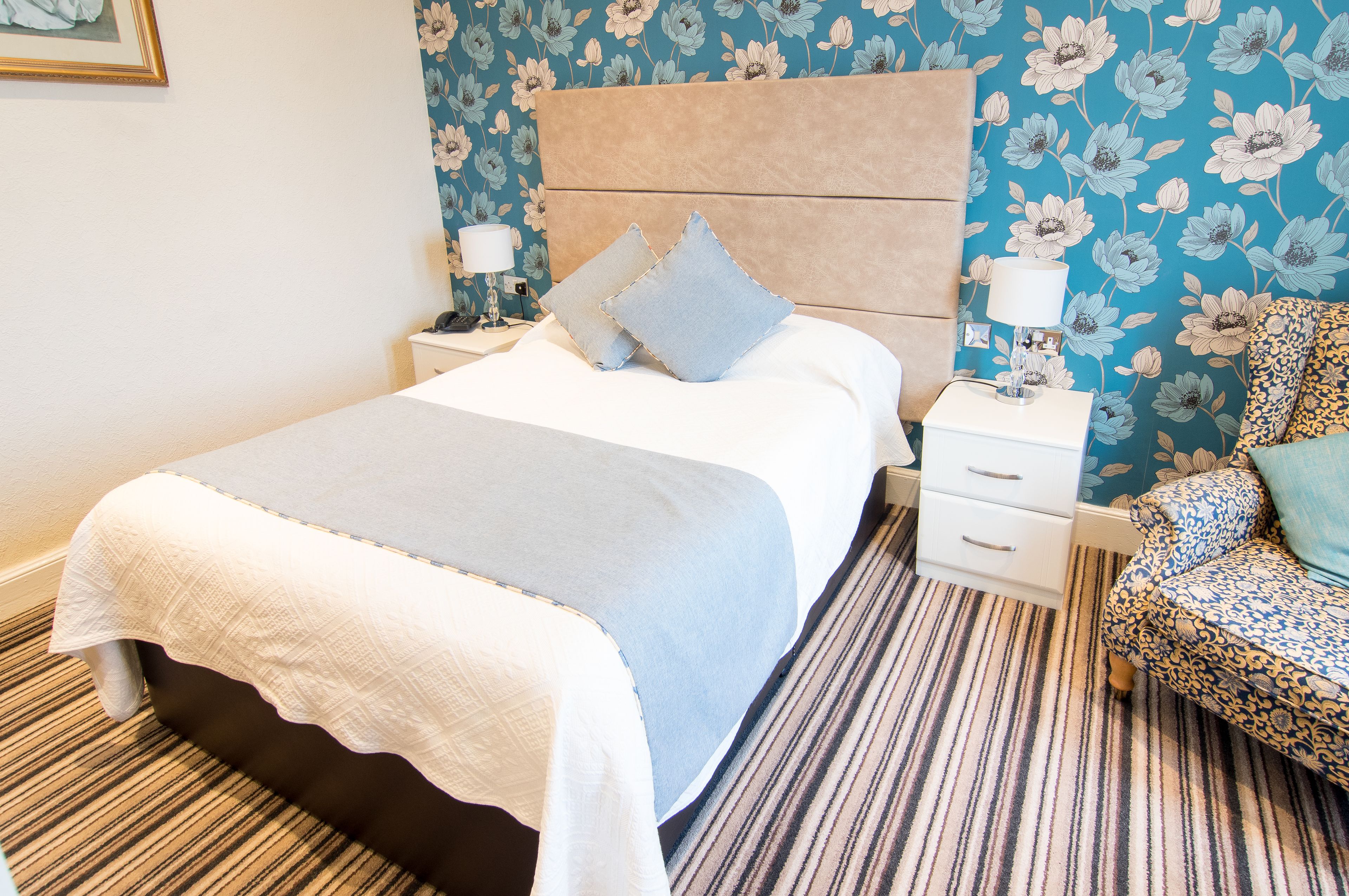 free wifi, bed sheets, wheelchair access