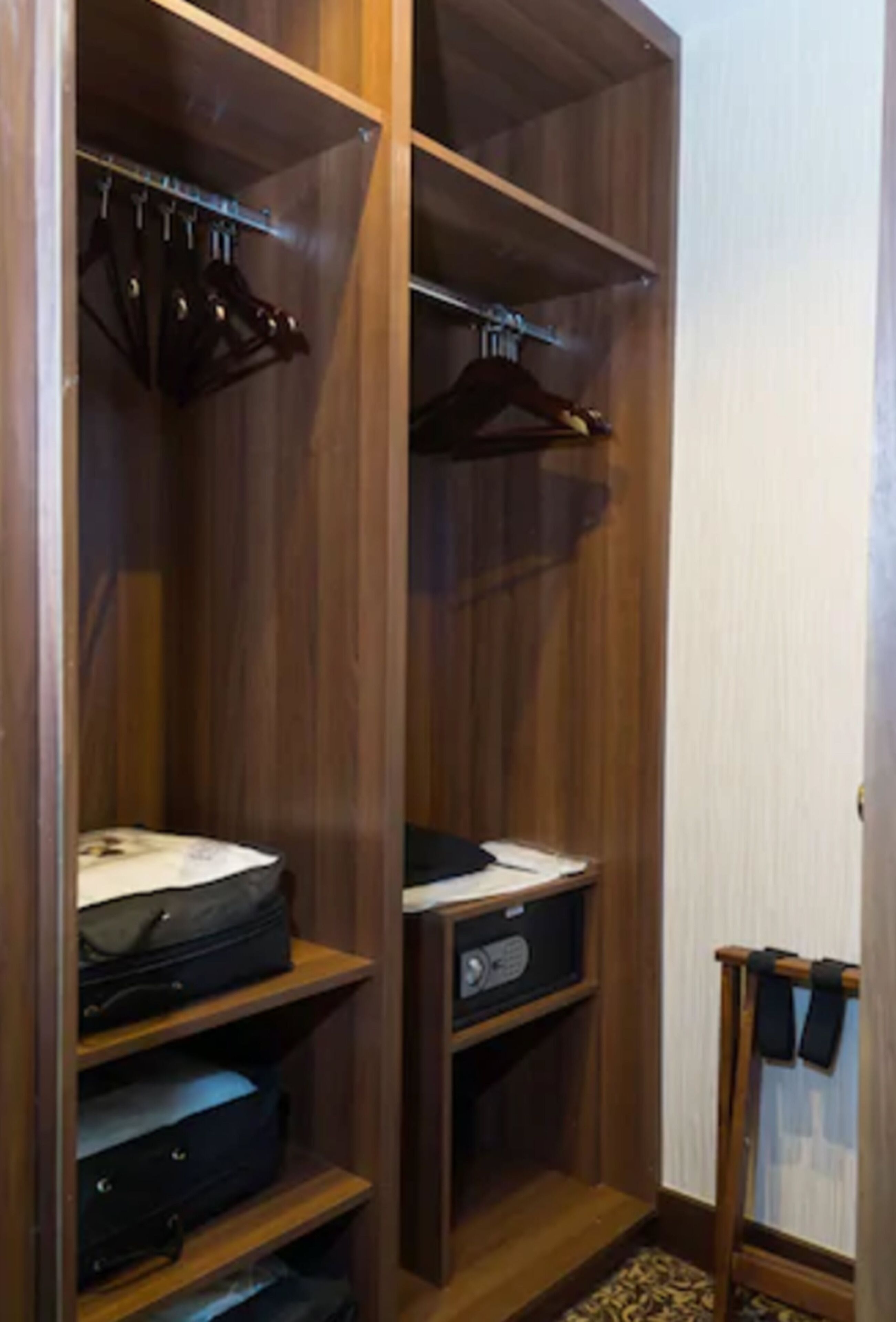 luxury double or twin room | room amenity