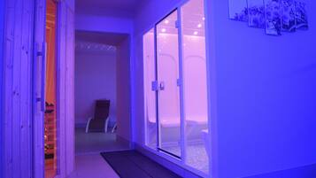 Sauna, hot tub, steam room, hot stone massages, deep-tissue massages