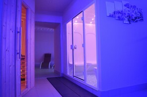 Sauna, hot tub, steam room, hot stone massages, deep-tissue massages - Hotel Enjoy (Polesella)