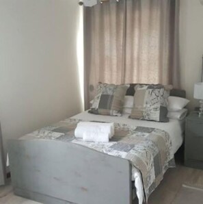 Apartment | 4 Schlafzimmer, hochwertige Bettwaren, Zimmersafe, Schreibtisch