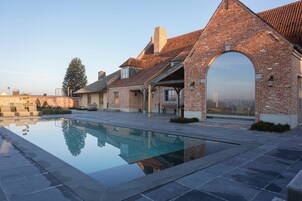 Piscina externa sazonal