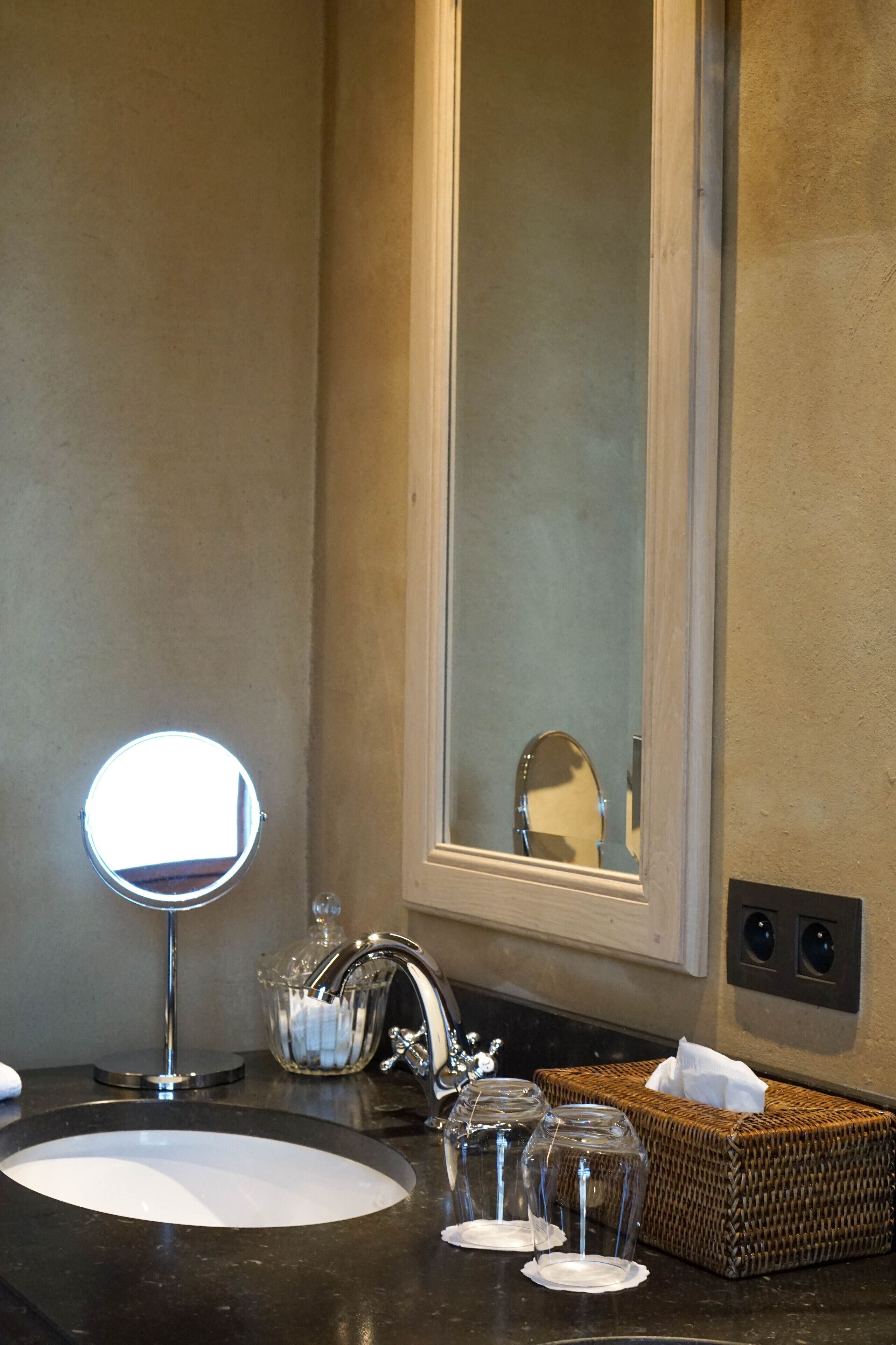 separate bathtub and shower, rainfall showerhead, designer toiletries