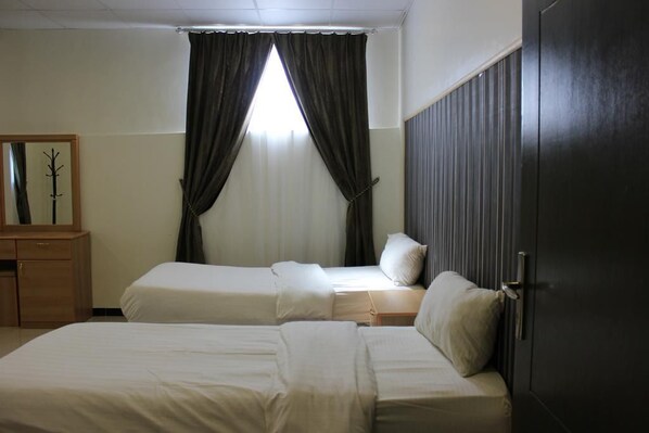 2 Schlafzimmer, Zimmersafe, Bügeleisen/Bügelbrett, kostenlose Babybetten