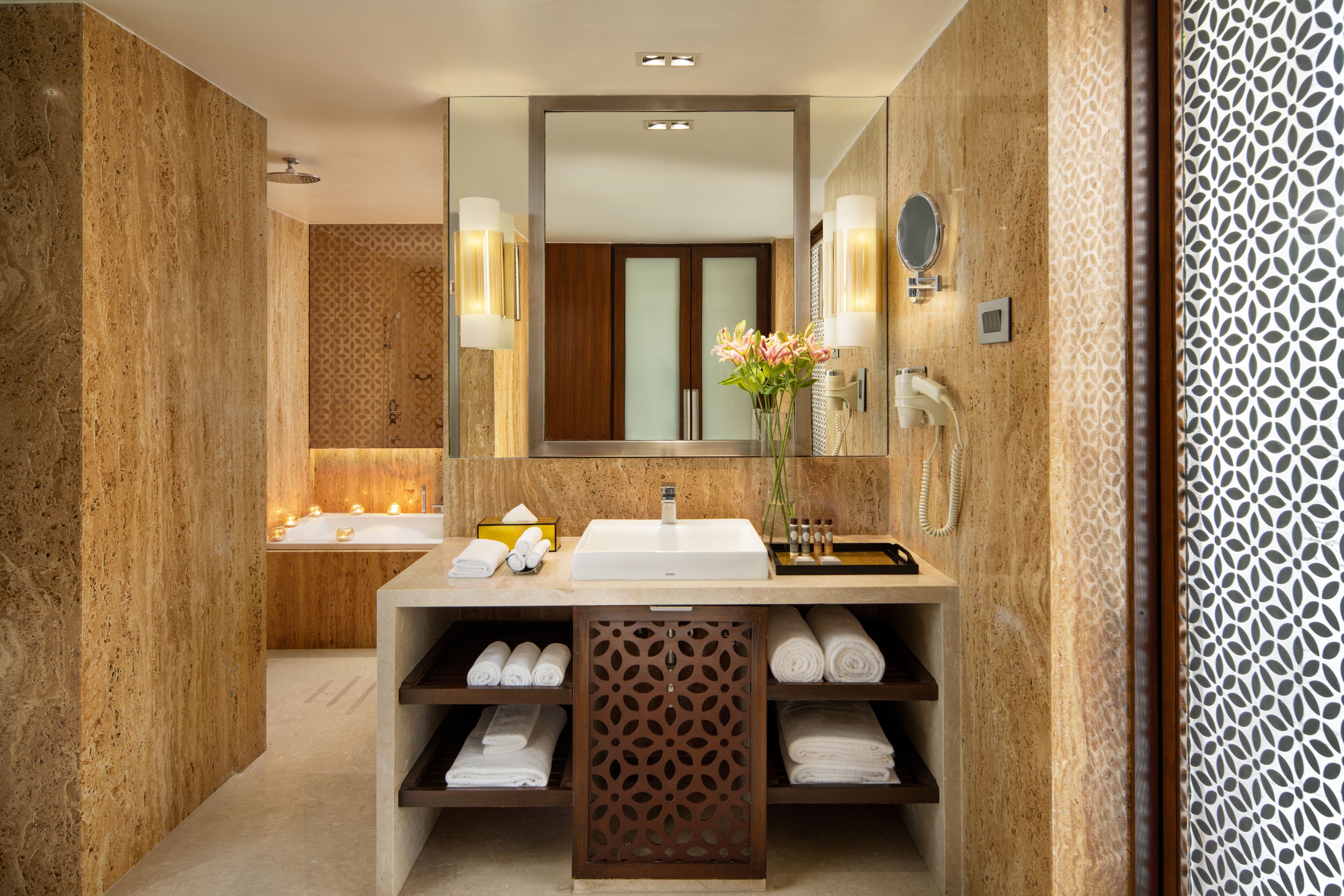 suite (seleqtions) | bathroom | free toiletries, hair dryer, bathrobes, slippers