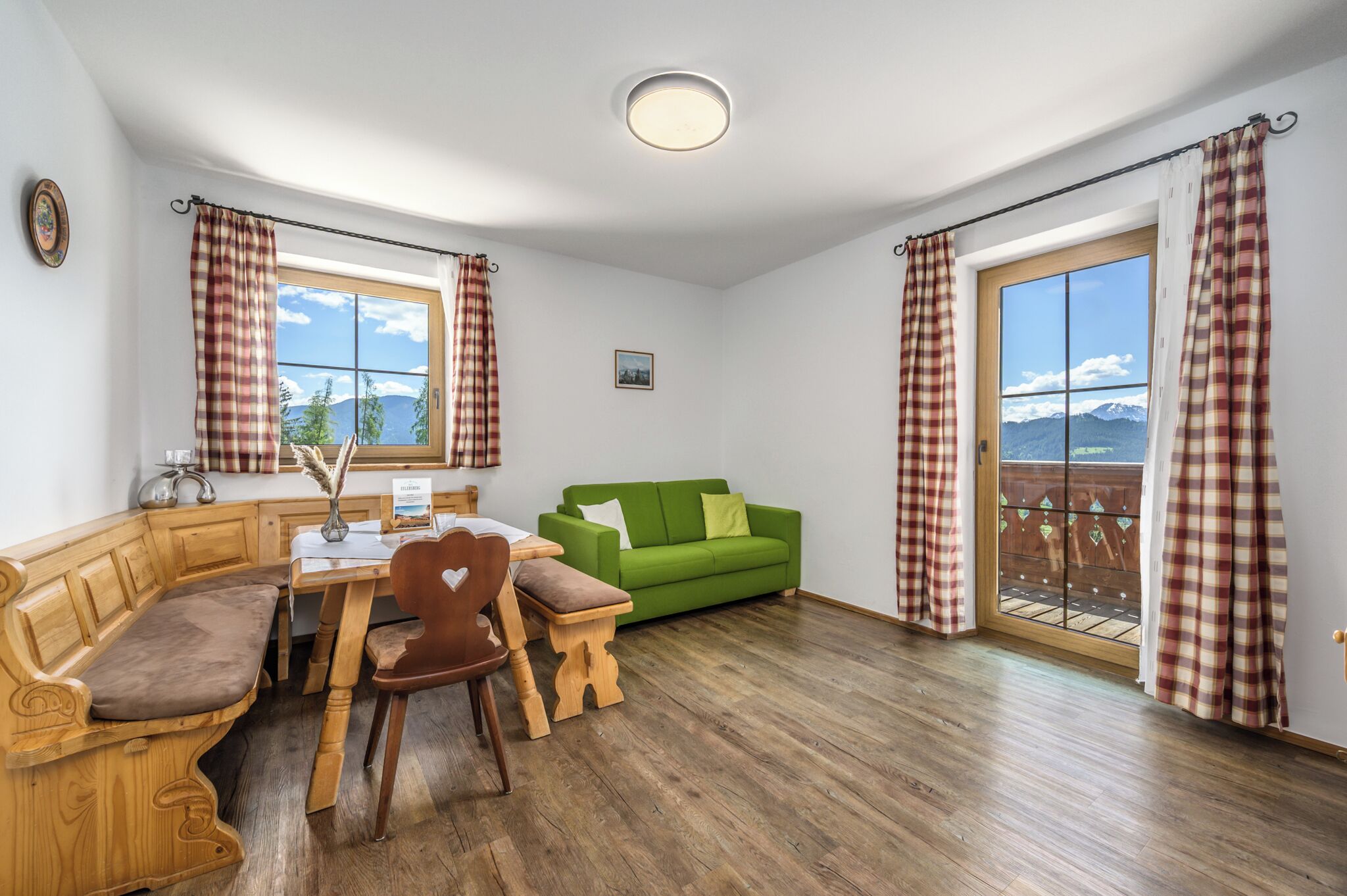 Apartment, 2 Bedrooms, Balcony (Gipfelstürmer, incl. cleaning EUR 100) | Living area