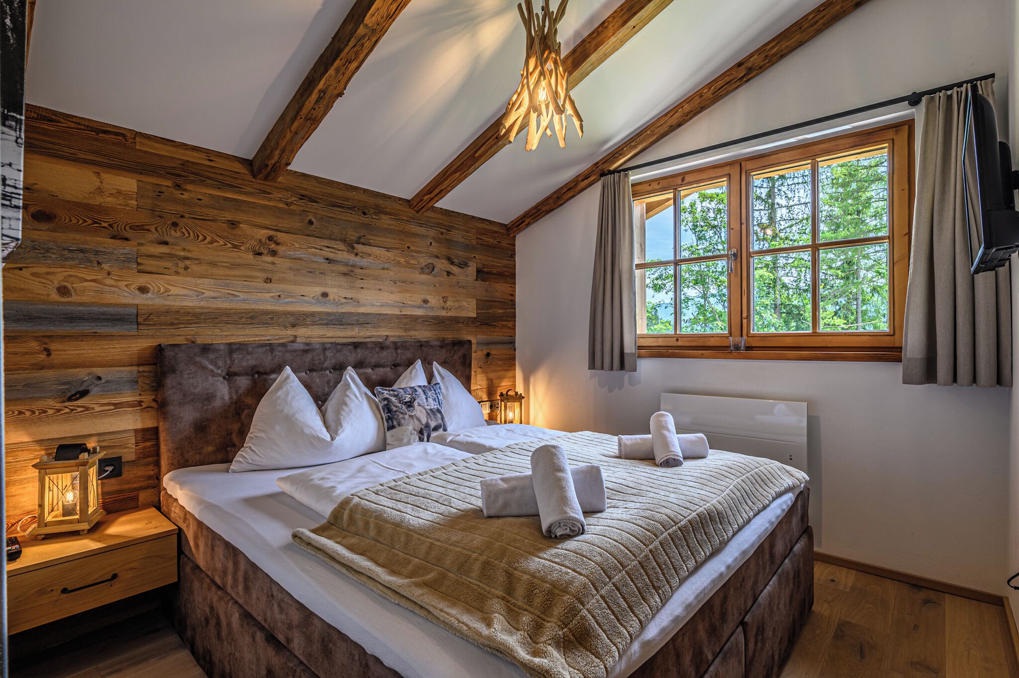 In-room safe, cots/infant beds, free WiFi, bed sheets